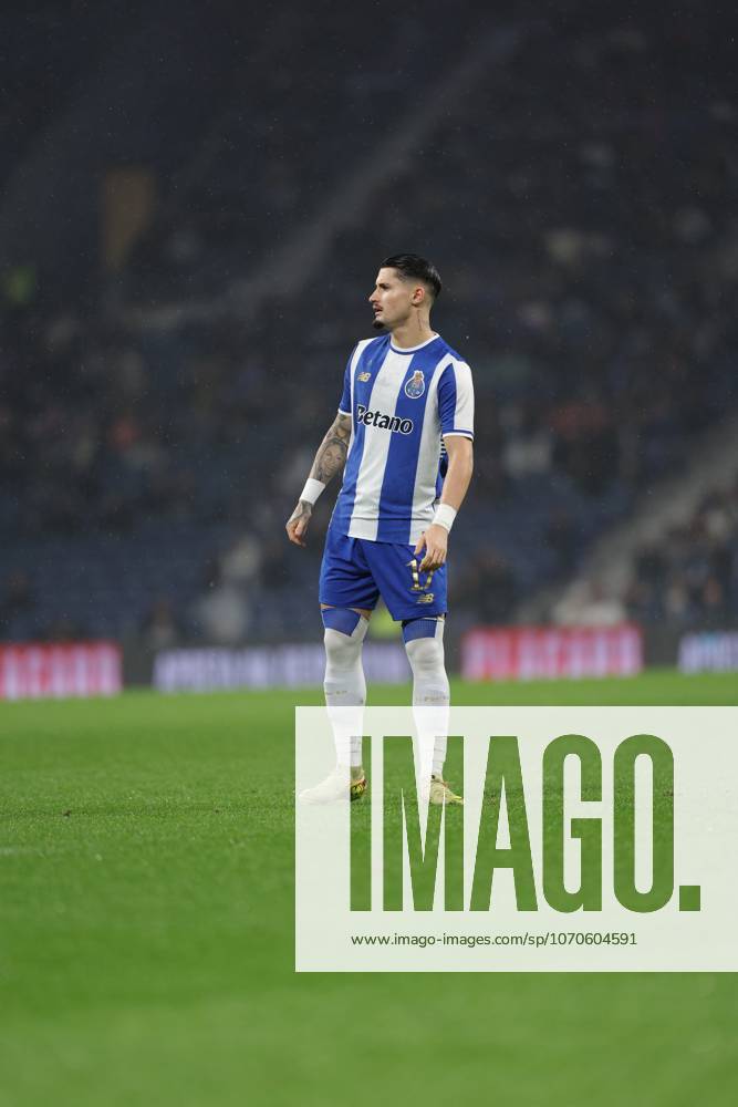 Borja Sainz of Fc Porto in action during the taca Portugal match between Fc Porto and Famalicao at Estadio Dragao, in Porto, Braga, Portugal, on December 18, 2025 Porto Portugal - ZUMA - F 20251218_zsp_e141_100