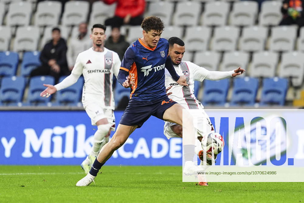 RAMS Basaksehir v Gaziantep FK - Turkish Super Lig ISTANBUL, TURKIYE - DECEMBER 22: Eldor Shomurodov (C) of RAMS Basaksehir in action against Melih Kabasakal (R) of Gaziantep FK during the Turkish Super Lig week 17 football match between RAMS Basaksehir and Gaziantep FK at Basaksehir Fatih Terim Stadium in Istanbul, Turkiye on December 22, 2025. Agit Erdi Ulukaya Anadolu Istanbul Turkey. Editorial use only. Please get in touch for any other usage.