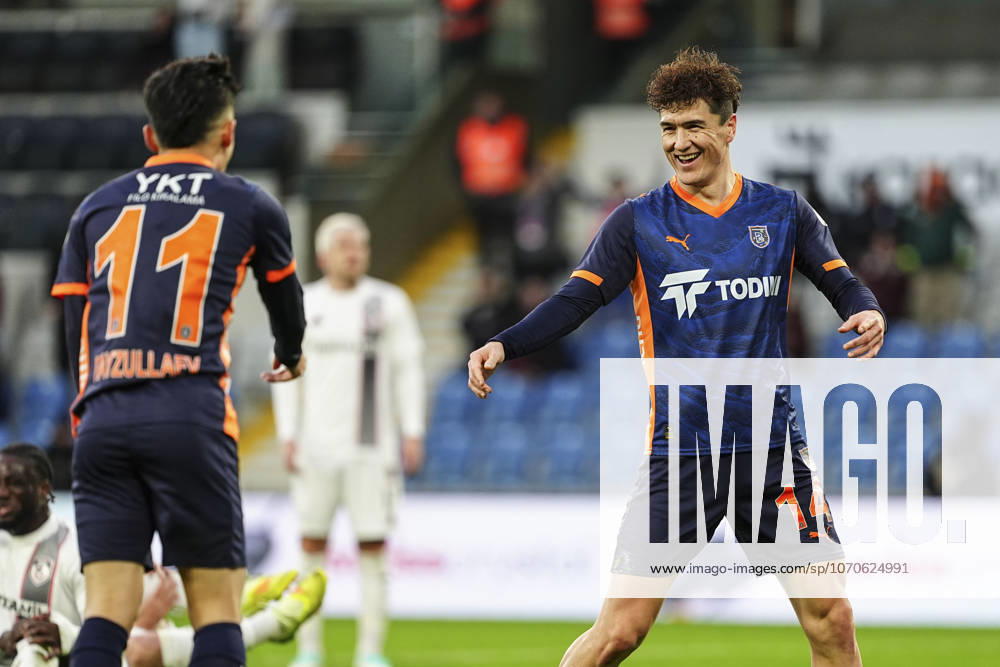 RAMS Basaksehir v Gaziantep FK - Turkish Super Lig ISTANBUL, TURKIYE - DECEMBER 22: Eldor Shomurodov (14) of RAMS Basaksehir celebrates after scoring a goal with his teammate Abbosbek Fayzullayev (11) during the Turkish Super Lig week 17 football match between RAMS Basaksehir and Gaziantep FK at Basaksehir Fatih Terim Stadium in Istanbul, Turkiye on December 22, 2025. Agit Erdi Ulukaya Anadolu Istanbul Turkey. Editorial use only. Please get in touch for any other usage.