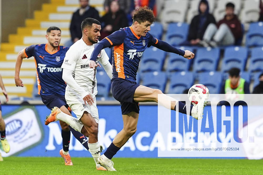 RAMS Basaksehir v Gaziantep FK - Turkish Super Lig ISTANBUL, TURKIYE - DECEMBER 22: Eldor Shomurodov (R) of RAMS Basaksehir in action against Melih Kabasakal (C) of Gaziantep FK during the Turkish Super Lig week 17 football match between RAMS Basaksehir and Gaziantep FK at Basaksehir Fatih Terim Stadium in Istanbul, Turkiye on December 22, 2025. Agit Erdi Ulukaya Anadolu Istanbul Turkey. Editorial use only. Please get in touch for any other usage.
