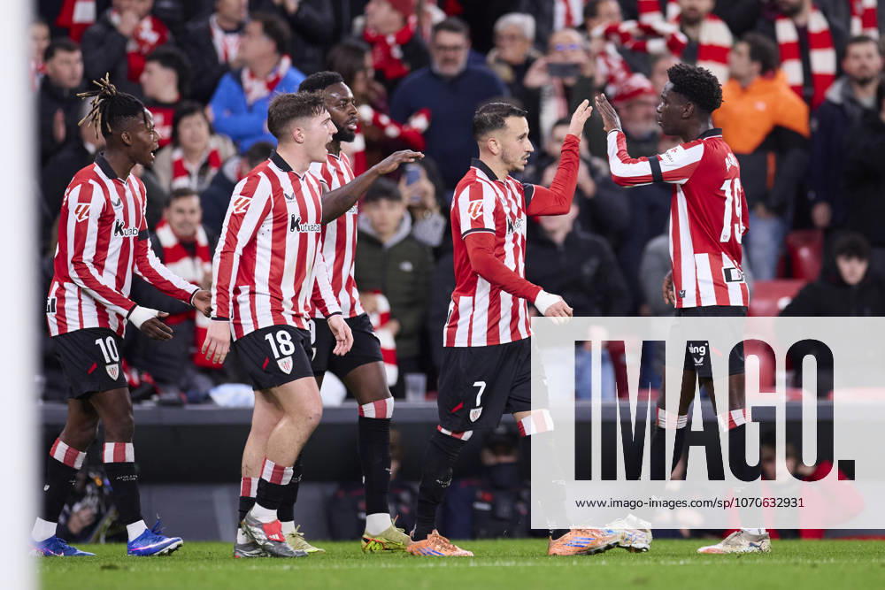 Alex Berenguer of Athletic Club celebrates after scoring the team s first goal during the LaLiga EA Sports match between Athletic Club and RCD Espanyol at San Mames on December 22, 2025, in Bilbao, Spain. Bilbao Spain - ZUMAa181 20251222_zaa_a181_010
