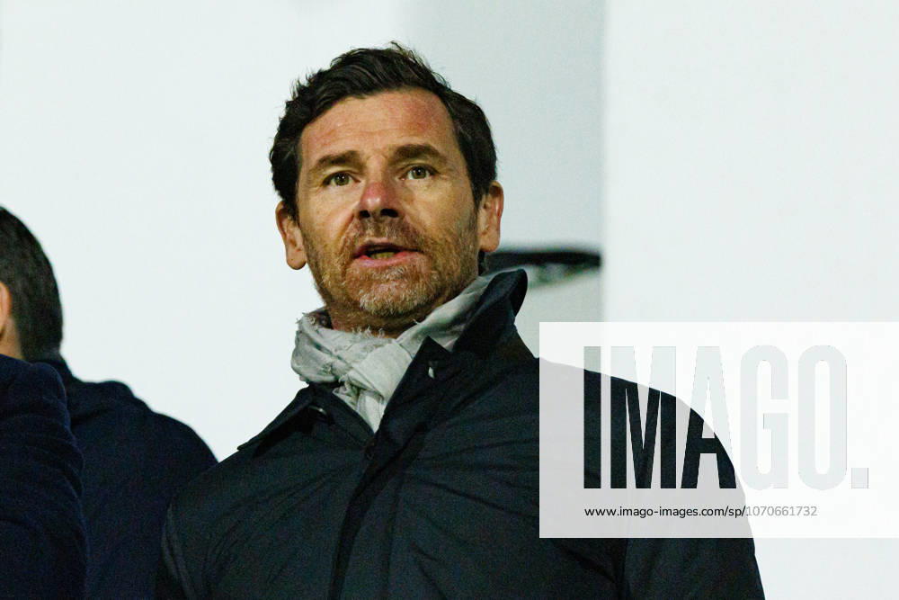 Andre Villas-Boas seen during Liga Portugal game between teams of FC Alverca and FC Porto (Maciej Rogowski Ball Raw Images) Alverca Complexo Desportivo Alverca Portugal