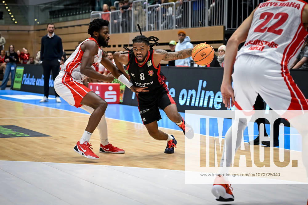 Barmer 2 Basketball Bundesliga ProA Rheinstars Köln vs Bayer Giants Leverkusen, 27 12 2025 Kobe Langley Bayer Giants Leverkusen 8 , Barmer 2 Basketball Bundesliga ProA Rheinstars Köln vs Bayer Giants Leverkusen on 27 12 2025 at the Castello Düsseldorf in Düsseldorf Nordrhein Westfalen