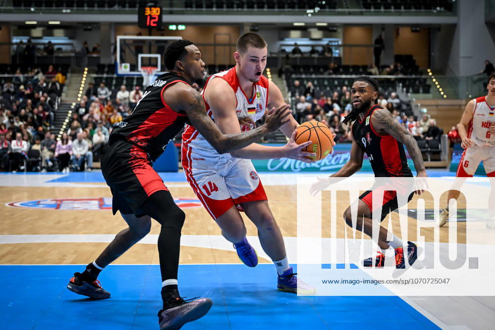 Barmer 2 Basketball Bundesliga ProA Rheinstars Köln vs Bayer Giants Leverkusen, 27 12 2025 Marko Cuvalo RheinStarsKöln 14 , Barmer 2 Basketball Bundesliga ProA Rheinstars Köln vs Bayer Giants Leverkusen on 27 12 2025 at the Castello Düsseldorf in Düsseldorf Nordrhein Westfalen