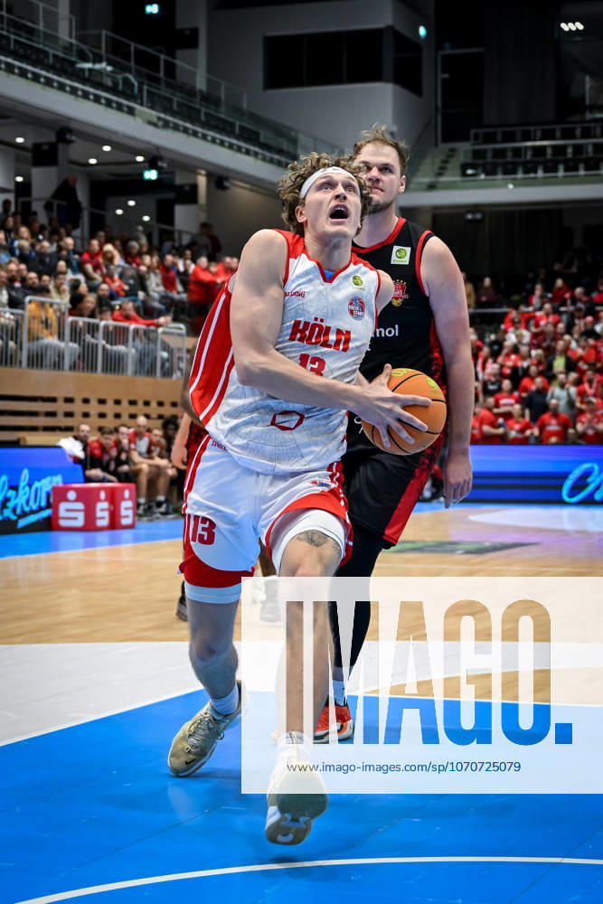 Barmer 2 Basketball Bundesliga ProA Rheinstars Köln vs Bayer Giants Leverkusen, 27 12 2025 Adam John Paige RheinStarsKöln 13 , Barmer 2 Basketball Bundesliga ProA Rheinstars Köln vs Bayer Giants Leverkusen on 27 12 2025 at the Castello Düsseldorf in Düsseldorf Nordrhein Westfalen