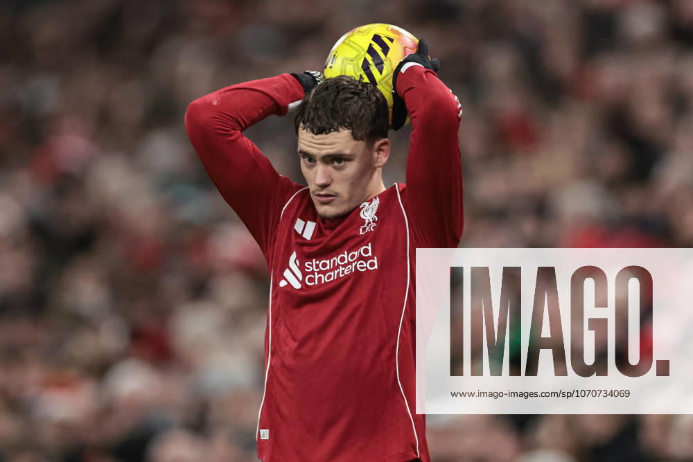 Premier League Liverpool v Wolverhampton Wanderers Florian Wirtz of Liverpool takes a throw-in during the Premier League match Liverpool vs Wolverhampton Wanderers at Anfield, Liverpool, United Kingdom, 27th December 2025 (Photo by Mark Cosgrove News Images) Liverpool Anfield Merseyside United Kingdom