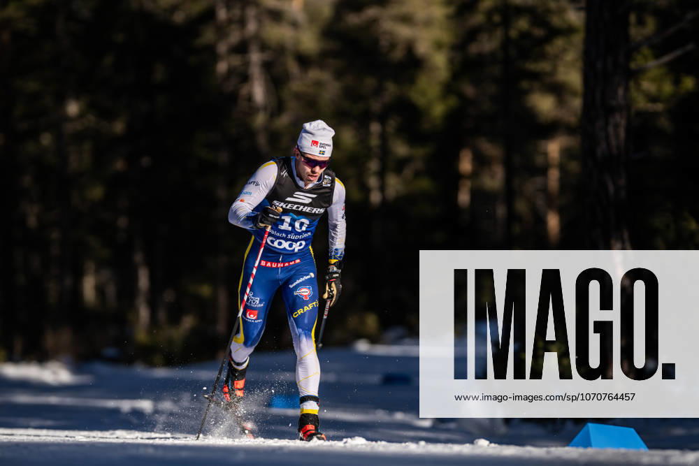 Eric Rosjö of Sweden competes in the men s 10km classic technique interval start during day 2 of Tour de Ski on December 29, 2025 in Toblach Photo Maxim Thore BILDBYRAN kod MT MT0930 skidor cross country skiing langrenn tour de ski herr bbeng tour de ski 2025 2026 25 26 intervallstart sverige