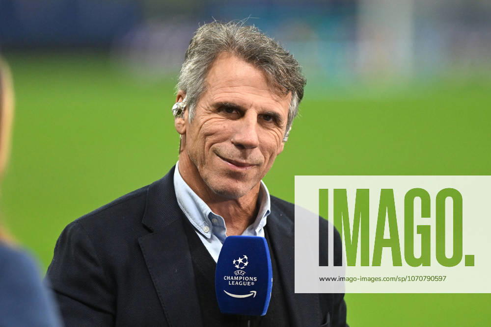 GIANFRANCO ZOLA, Commentatore TV Amazon Prime, Champions League 2025-26 Inter-Kairat Almaty 2-1, single shot, primo piano CHAMPIONS LEAGUE 2025-26 INTER-KAIRAT ALMATY 2-1