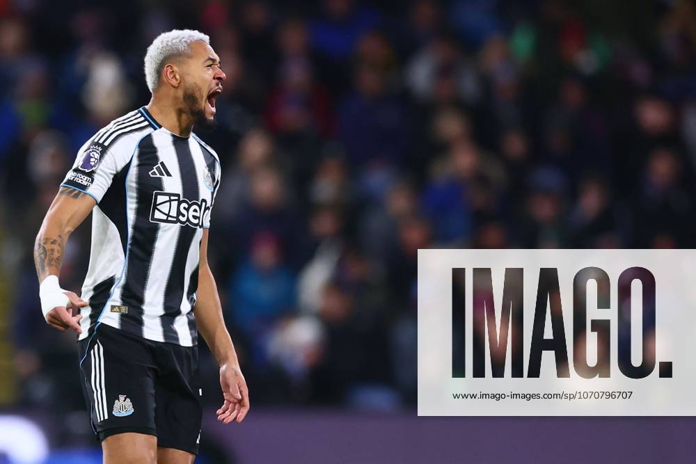 Joelinton of Newcastle United celebrates scoring to make it 0-1 Burnley v Newcastle United, Premier League, Football, Turf Moor, Burnley, UK - 30 Dec 2025Burnley Turf Moor United Kingdom