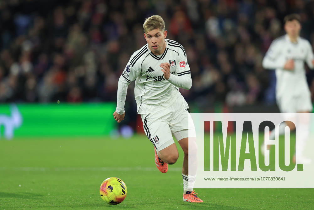 Crystal Palace v Fulham, Premier League Fulham midfielder Emile Smith Rowe (32) during the Premier League match between Crystal Palace and Fulham at Selhurst Park, London, UK on 1 January 2026. London Selhurst Park Greater London UK Editorial use only DataCo restrictions apply See www.football-dataco.com ,