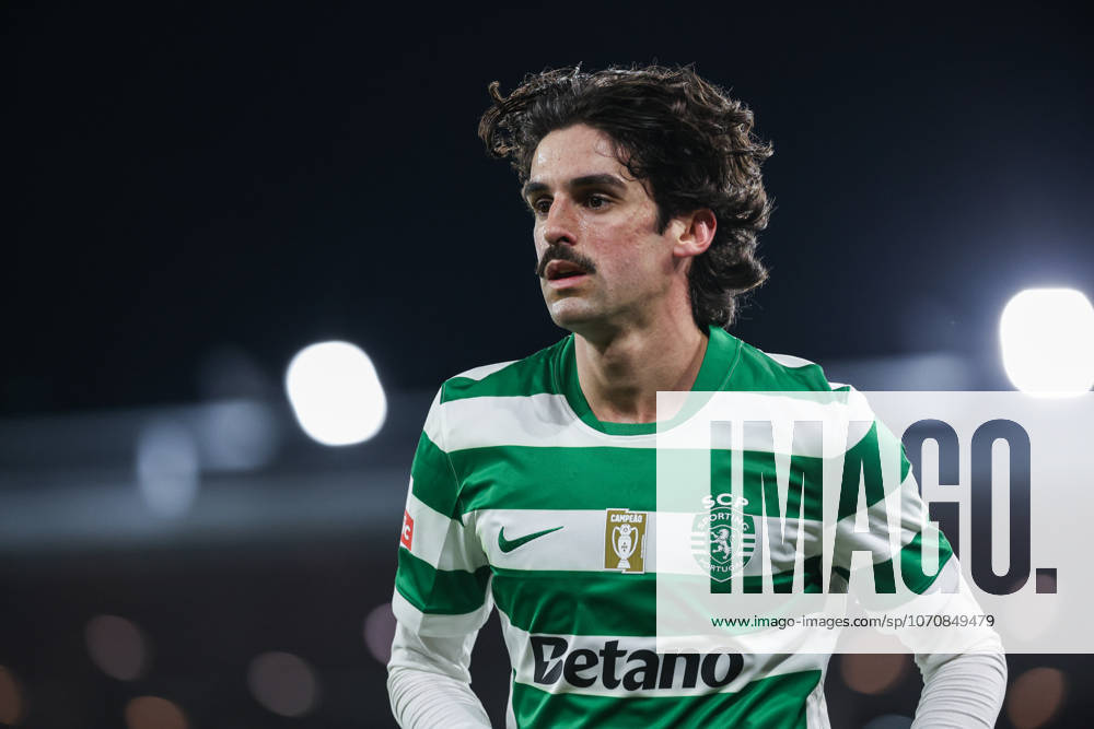 Francisco Trincao (Sporting CP) in action during the match between Gil Vicente FC and Sporting CP, valid for Liga Portugal Betclic 2025 2026 at Estadio Cidade de Barcelos on 2 January 2026. Barcelos Estadio Cidade de Barcelos Barcelos Portugal