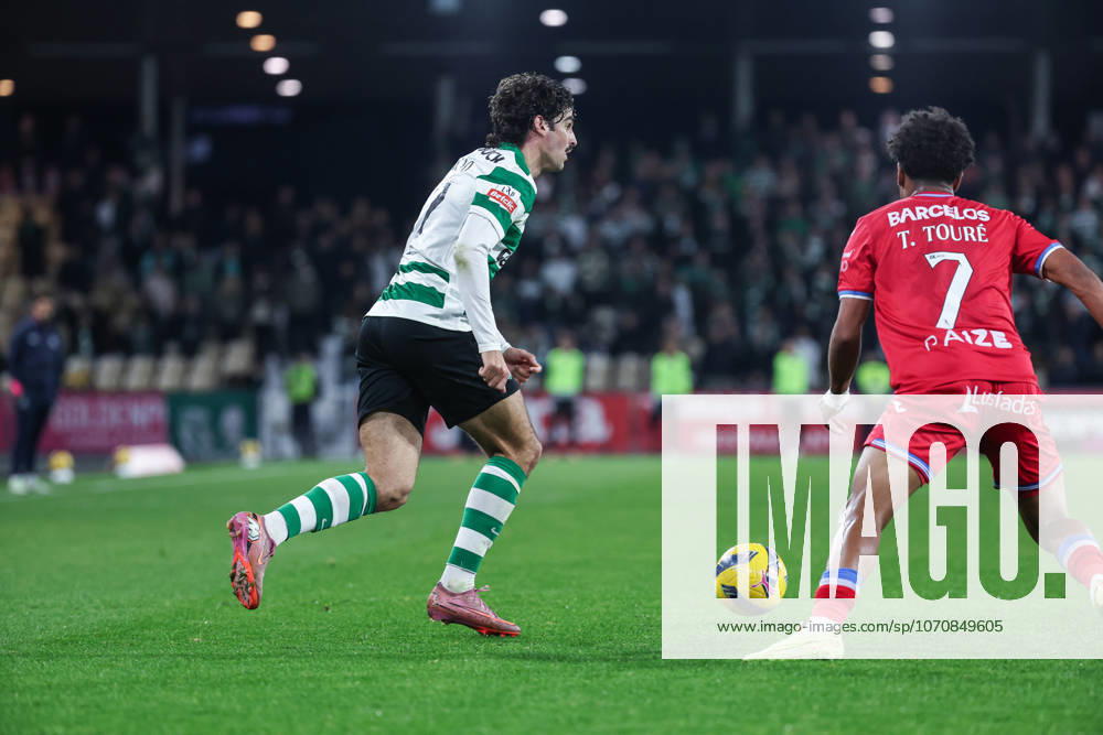 Francisco Trincao (Sporting CP) in action during the match between Gil Vicente FC and Sporting CP, valid for Liga Portugal Betclic 2025 2026 at Estadio Cidade de Barcelos on 2 January 2026. Barcelos Estadio Cidade de Barcelos Barcelos Portugal