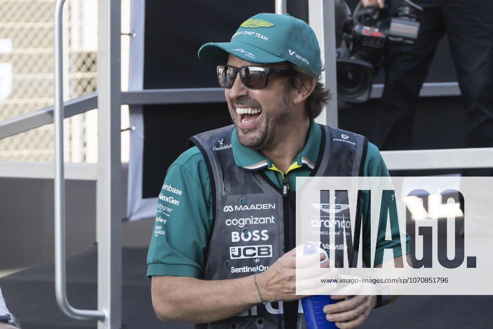F1 Grand Prix Of Abu Dhabi 2025 Fernando Alonso of Spain spotted during the driver s parade ahead of the race. Fernando Alonso is driving the F1 race car No. 14, the Aston Martin AMR25 for the Aston Martin Aramco Formula One Team. Abu Dhabi Grand Prix 2025 at Yas Marina Circuit, United Arab Emirates on December 7, 2025 Abu Dhabi United Arab Emirates