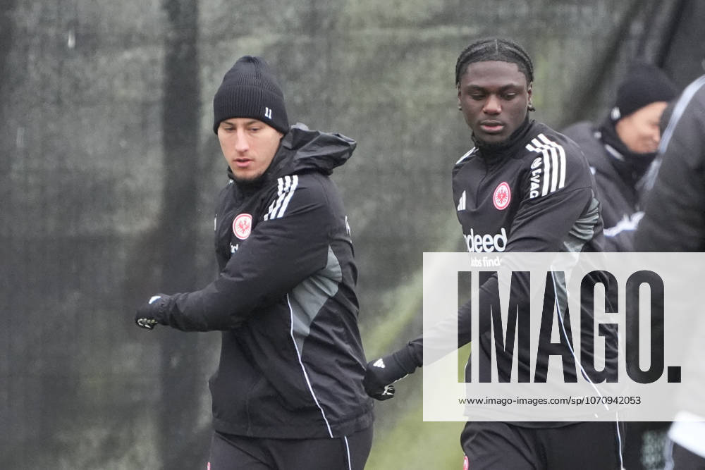 Younes Ebnoutalib Eintracht Frankfurt and Jean Matteo Bahoya Eintracht Frankfurt Frankfurt 05 01 2026 Eintracht Frankfurt vs training kick-off, Deutsche Bank Park, Bundesliga