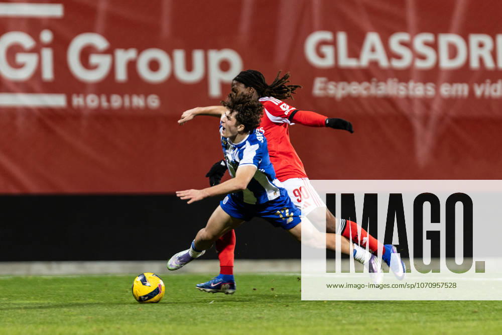 Andre Miranda of FC Porto B competes for the ball with Ivan Lima of SL Benfica B during the Liga Portugal Meu Super match between SL Benfica B and FC Porto B at Benfica Campus on December 22, 2025 in Lisbon, Portugal. Seixal Portugal - ZUMAp267 20260105_zsp_p267_084