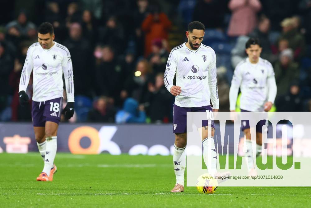 Matheus Cunha of Manchester United, ManU looks dejected after the equalising goal scored by Jaidon Anthony of Burnley Burnley v Manchester United, Premier League, Football, Turf Moor, Burnley, UK - 07 Jan 2026Burnley Turf Moor United Kingdom