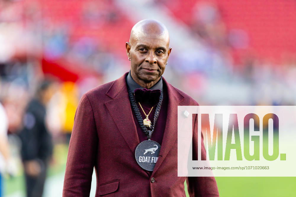 SANTA CLARA, CA - JANUARY 03: Former NFL, American Football Herren, USA wide receiver Jerry Rice looks on before an NFL game between the Seattle Seahawks and the San Francisco 49ers on January 3, 2026 at Levi s Stadium in Santa Clara, CA. (Photo by Matthew Huang Icon Sportswire) NFL: JAN 03 Seahawks at 49ers Icon260103055