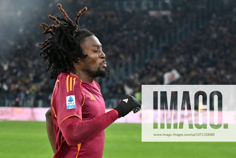 Foto IPP Felice De Martino Roma 10 01 2026 Calcio Campionato serie A 2025-2026 Roma - Sassuolo Nella foto: Esultanza dopo il gol di Manu Koné Italy Photo Press World Copyright Roma italy Italia ITALY
