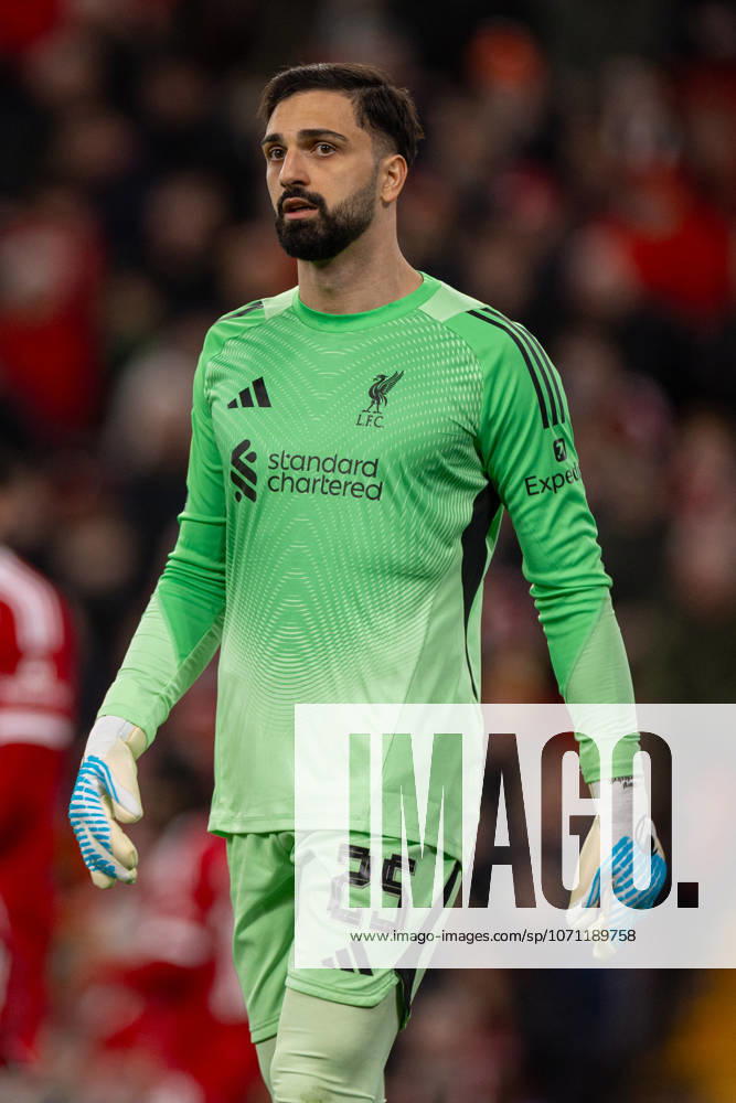 Football - FA Cup - 3rd Round - Liverpool FC v Barnsley FC LIVERPOOL, ENGLAND - Monday, January 12, 2026: Liverpool s goalkeeper Giorgi Mamardashvili during the FA Cup 3rd Round match between Liverpool FC and Barnsley FC at Anfield. (Photo by David Rawcliffe Propaganda) LIVERPOOL Anfield MERSEYSIDE ENGLAND