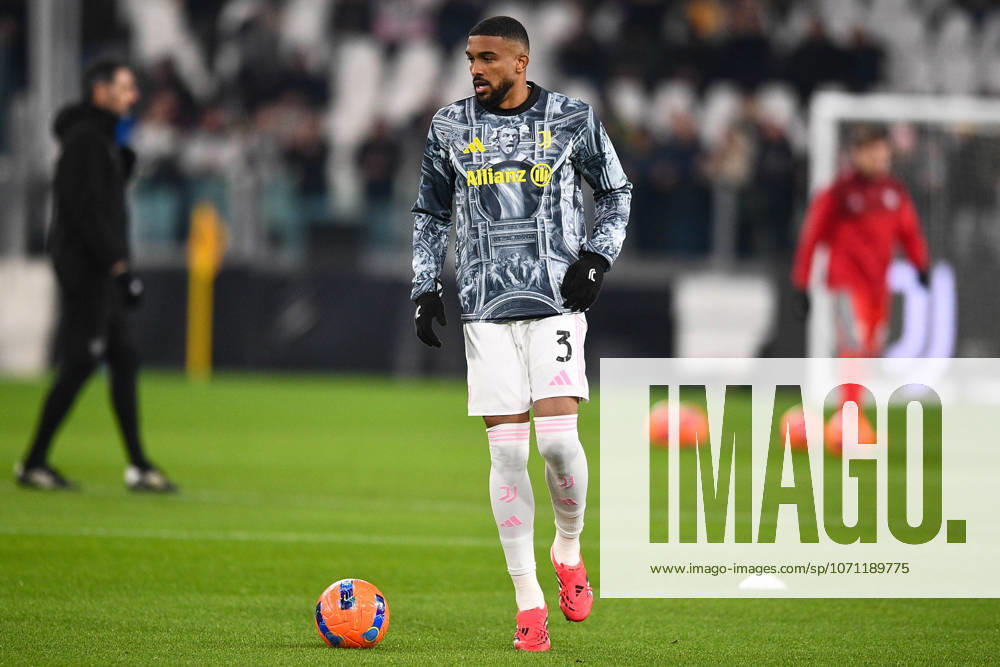 2026-01-12 Juventus FC v US Cremonese - Serie A TURIN, ITALY - JANUARY 12: Gleison Bremer of Juventus FC during the Serie A match between Juventus FC and US Cremonese at Allianz Stadium on January 12, 2026 in Turin, Italy. (Photo by Alberto Gandolfo BSR Agency) Turin Italy Content not available for redistribution in The Netherlands directly or indirectly through any third parties.