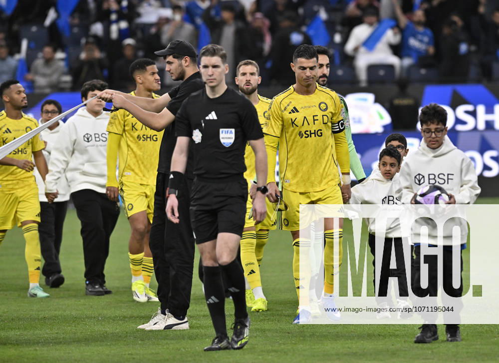 Al Hilal v Al Nassr - Saudi Pro League RIYADH, SAUDI ARABIA - JANUARY 12: Cristiano Ronaldo of Al Nassr before the Saudi Pro League match between Al Hilal and Al Nassr at Al Mamlakah Arena Stadium in Riyadh, Saudi Arabia, on January 12, 2026. Mohammed Saad Anadolu Riyadh Saudi Arabia. Editorial use only. Please get in touch for any other usage.