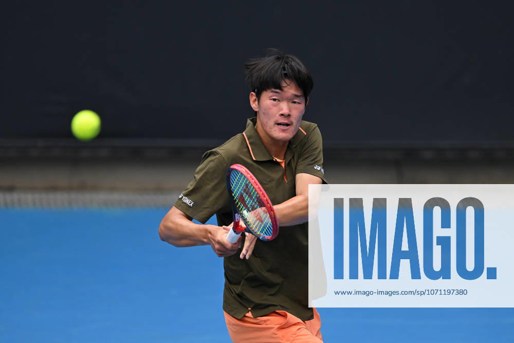 TENNIS AUSTRALIAN OPEN QUALIFYING, Michael Zheng of the USA in action against Cruz Hewitt of Australia during their qualifying match for the Australian Open tennis tournament at Melbourne Park in Melbourne, Tuesday, January 13, 2026. ( NO ARCHIVING, MELBOURNE VICTORIA AUSTRALIA