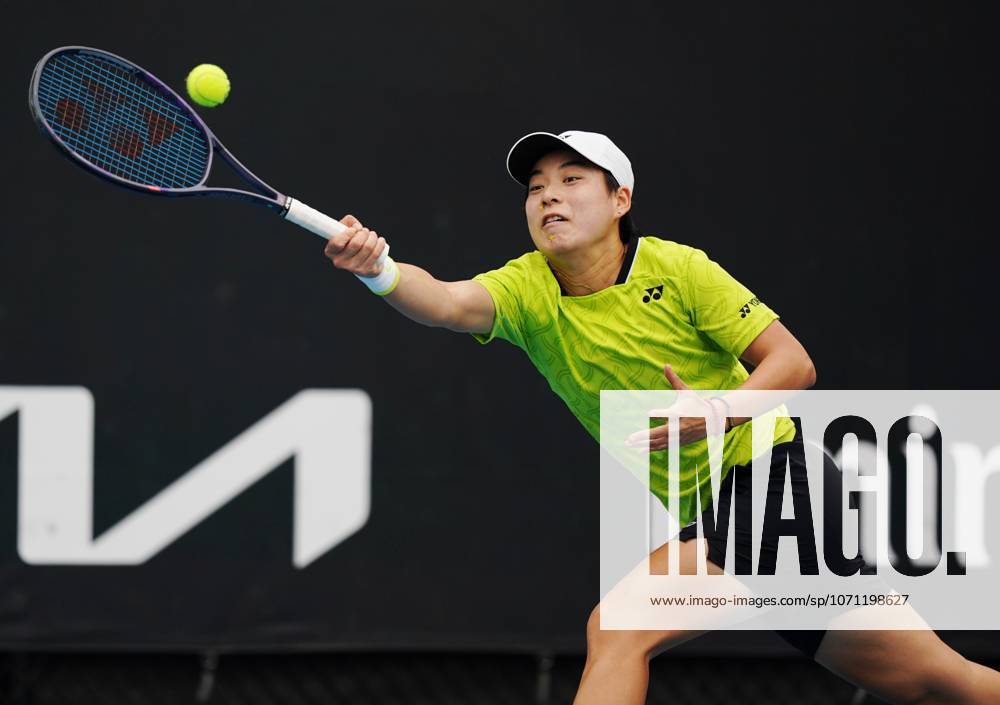 (260113) -- MELBOURNE, Jan. 13, 2026 -- Bai Zhuoxuan of China hits a return during the women s singles qualifying 1st round match against Alina Korneeva of Russia at Australian Open tennis tournament in Melbourne, Australia, Jan. 13, 2026. (Photo by Xinhua) (SP)AUSTRALIA-MELBOURNE-TENNIS-AUSTRALIAN OPEN-WOMEN S SINGLES-QUALIFYING WangxShen