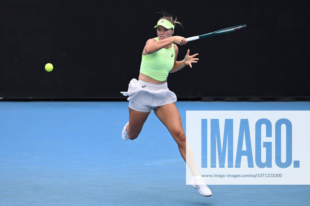 TENNIS AUSTRALIAN OPEN QUALIFYING, Olivia Gadecki of Australia in action against Sloane Stephens of the US during a qualifying session ahead of the Australian Open tennis tournament at Melbourne Park in Melbourne, Wednesday, January 14, 2026. ( NO ARCHIVING, MELBOURNE VICTORIA AUSTRALIA