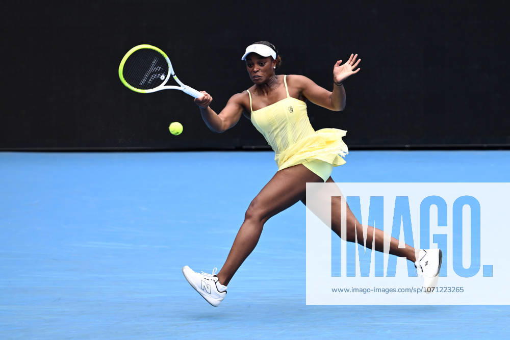 TENNIS AUSTRALIAN OPEN QUALIFYING, Sloane Stephens of the US in action against Olivia Gadecki of Australia during a qualifying session ahead of the Australian Open tennis tournament at Melbourne Park in Melbourne, Wednesday, January 14, 2026. ( NO ARCHIVING, MELBOURNE VICTORIA AUSTRALIA