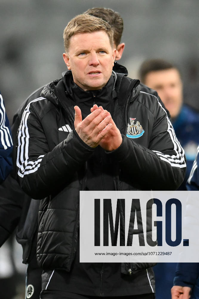 Newcastle United v Manchester City - Carabao Cup Semi Final First Leg Eddie Howe manages Newcastle United FC during the Carabao Cup Semi-Final First Leg match between Newcastle United and Manchester City at St. James s Park in Newcastle, on January 13, 2026. Newcastle Tyne and Wear United Kingdom