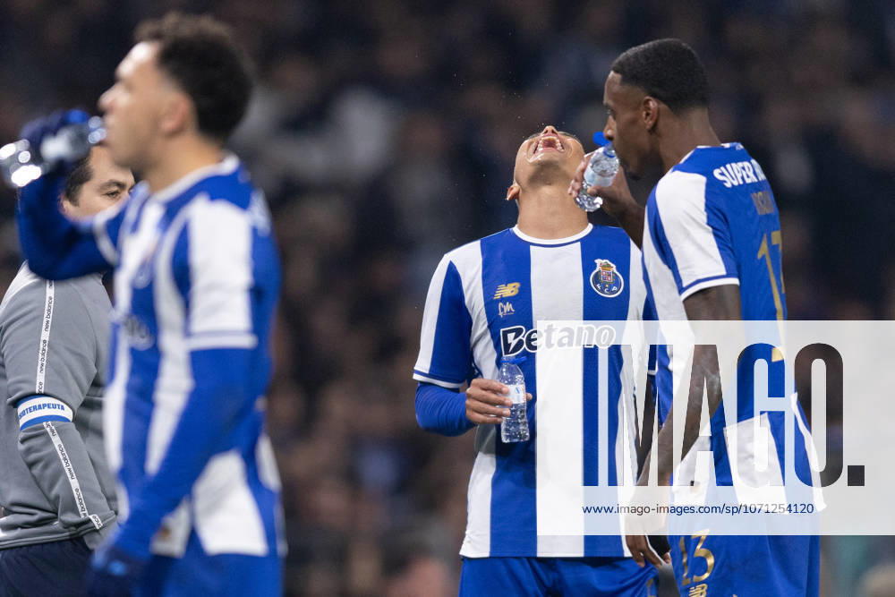 Thiago Silva of Fc Porto in action during the Taca de Portugal match between FC Porto and SL Benfica at Estadio do Dragao on January 14, 2026 in Porto, Portugal. Porto Portugal - ZUMAp267 20260114_zsp_p267_102