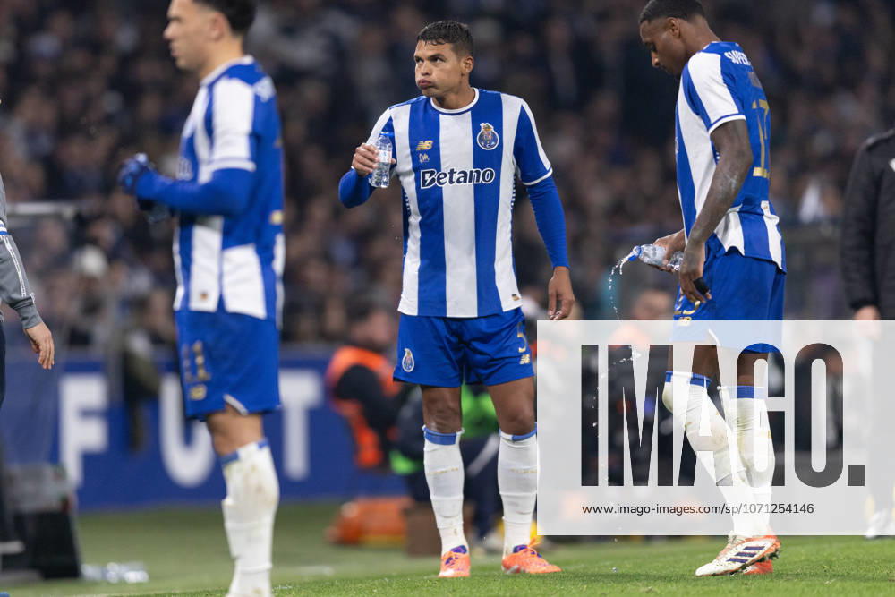 Thiago Silva of Fc Porto in action during the Taca de Portugal match between FC Porto and SL Benfica at Estadio do Dragao on January 14, 2026 in Porto, Portugal. Porto Portugal - ZUMAp267 20260114_zsp_p267_101