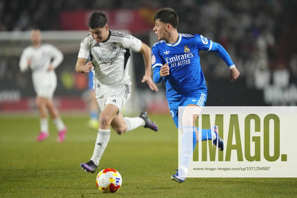 Albacete Balompie v Real Madrid - Copa del Rey ALBACETE, SPAIN - JANUARY 14: Arda Guler attacking midfield of Real Madrid and Turkiye in action during the Copa del Rey round of 16 match between Albacete Balompie and Real Madrid at Estadio Carlos Belmonte on January 14, 2026 in Albacete, Spain. Jose Hernandez Anadolu Albacete Spain. Editorial use only. Please get in touch for any other usage.