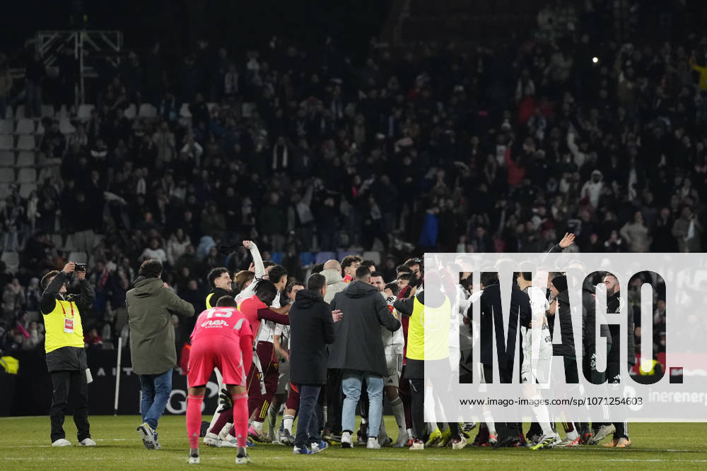 Albacete Balompie v Real Madrid - Copa del Rey ALBACETE, SPAIN - JANUARY 14: Albacete s players celebrate the victory after winning the Copa del Rey round of 16 match between Albacete Balompie and Real Madrid at Estadio Carlos Belmonte on January 14, 2026 in Albacete, Spain. Jose Hernandez Anadolu Albacete Spain. Editorial use only. Please get in touch for any other usage.