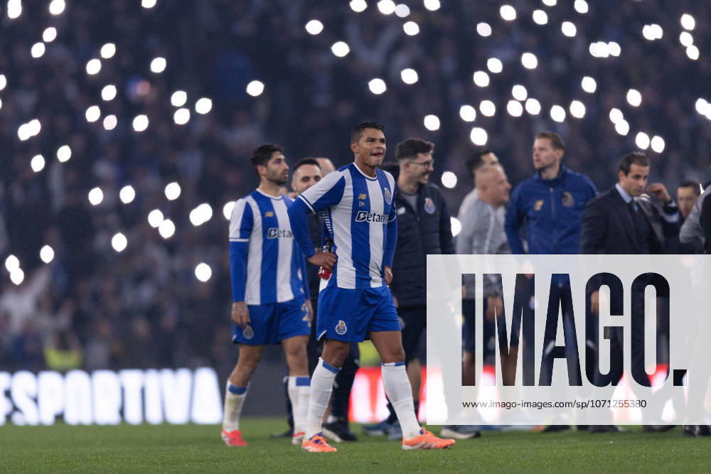 Thiago Silva of Fc Porto in action during the Taca de Portugal match between FC Porto and SL Benfica at Estadio do Dragao on January 14, 2026 in Porto, Portugal. Porto Portugal - ZUMAp267 20260114_zsp_p267_169
