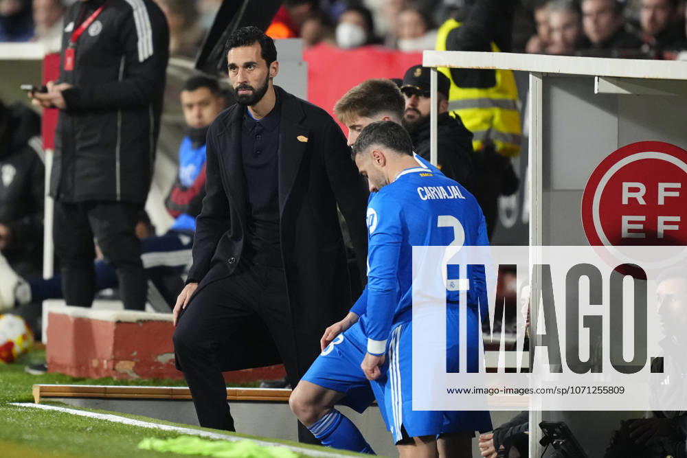 Albacete Balompie v Real Madrid - Copa del Rey ALBACETE, SPAIN - JANUARY 14: Alvaro Arbeloa head coach of Real Madrid gives instructions to his players during the Copa del Rey round of 16 match between Albacete Balompie and Real Madrid at Estadio Carlos Belmonte on January 14, 2026 in Albacete, Spain. Jose Hernandez Anadolu Albacete Spain. Editorial use only. Please get in touch for any other usage.
