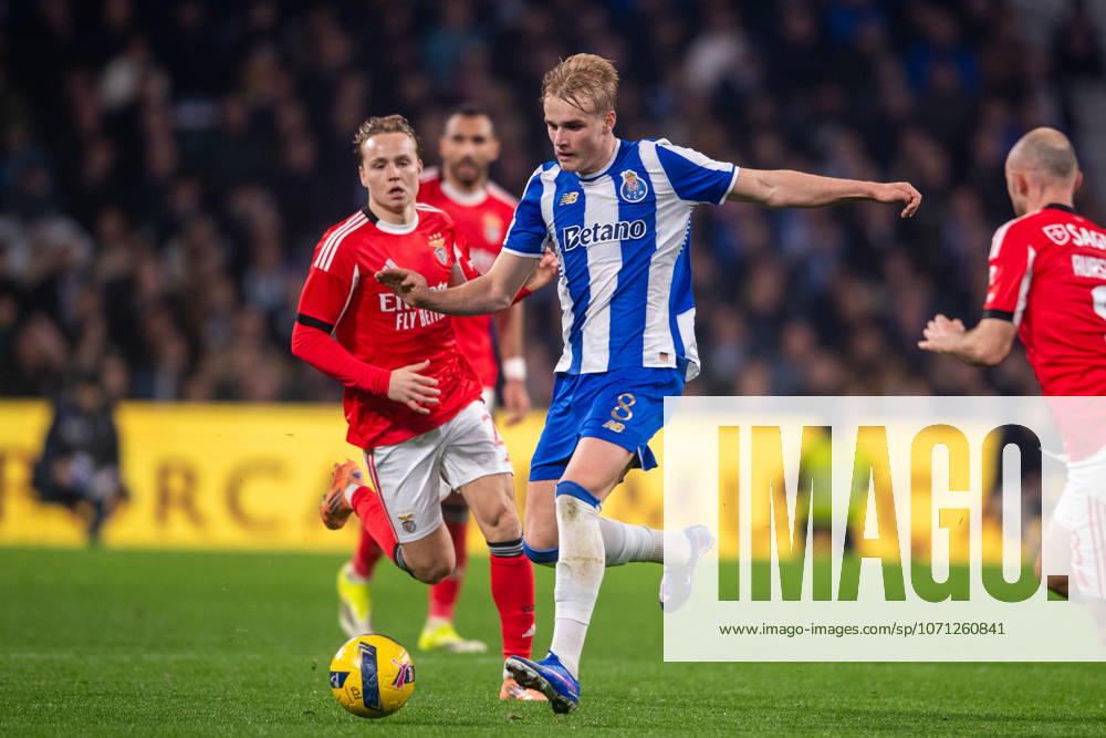 FC Porto v SL Benfica - Taca de Portugal Victor Froholdt from FC Porto is in action during the Portuguese Cup match between FC Porto and SL Benfica, quarter-finals, at Estadio do Dragao in Porto, Portugal, on January 14, 2026. Porto Porto Portugal