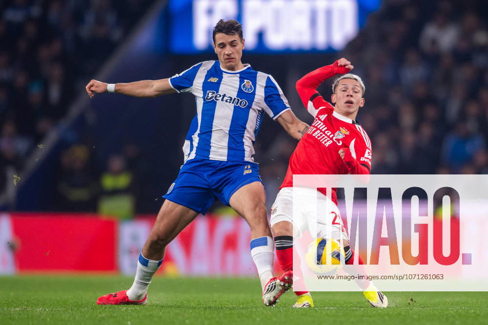 FC Porto v SL Benfica - Taca de Portugal Jakub Kiwior from FC Porto is seen in action during the Portuguese Cup match between FC Porto and SL Benfica, quarter-finals, at Estadio do Dragao in Porto, Portugal, on January 14, 2026. Porto Porto Portugal