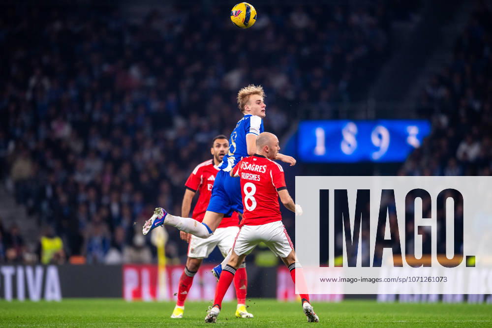FC Porto v SL Benfica - Taca de Portugal Victor Froholdt from FC Porto is in action during the Portuguese Cup match between FC Porto and SL Benfica, quarter-finals, at Estadio do Dragao in Porto, Portugal, on January 14, 2026. Porto Porto Portugal
