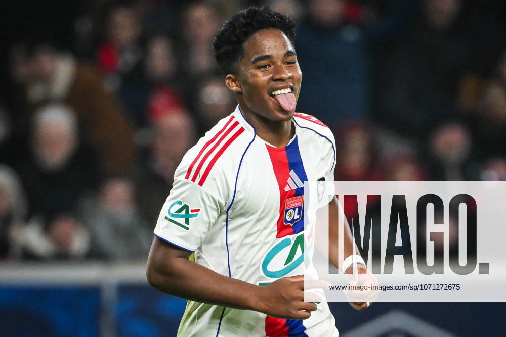 Villeneuve-D ascq, France, France: Endrick FELIPE MOREIRA DE SOUSA of Lyon celebrates his goal during the French Cup match between Lille OSC (LOSC) and Olympique Lyonnais (OL) at Pierre Mauroy Stadium on January 11, 2026 in Villeneuve-d Ascq near Lille, France. Villeneuve-D ascq France - ZUMAm308 20260111_zsp_m308_042