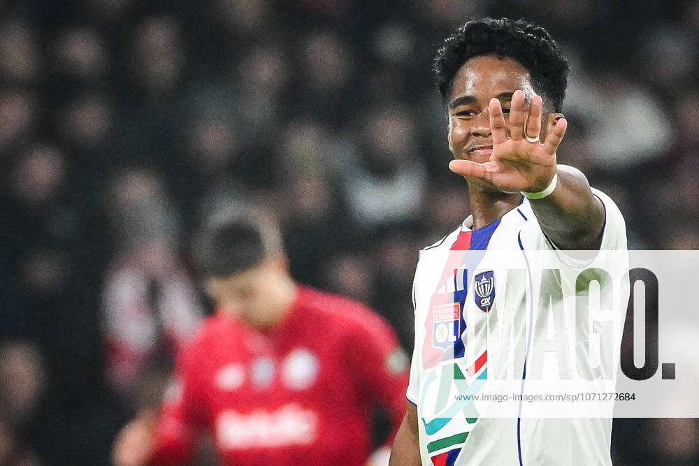 Villeneuve-D ascq, France, France: Endrick FELIPE MOREIRA DE SOUSA of Lyon during the French Cup match between Lille OSC (LOSC) and Olympique Lyonnais (OL) at Pierre Mauroy Stadium on January 11, 2026 in Villeneuve-d Ascq near Lille, France. Villeneuve-D ascq France - ZUMAm308 20260111_zsp_m308_040