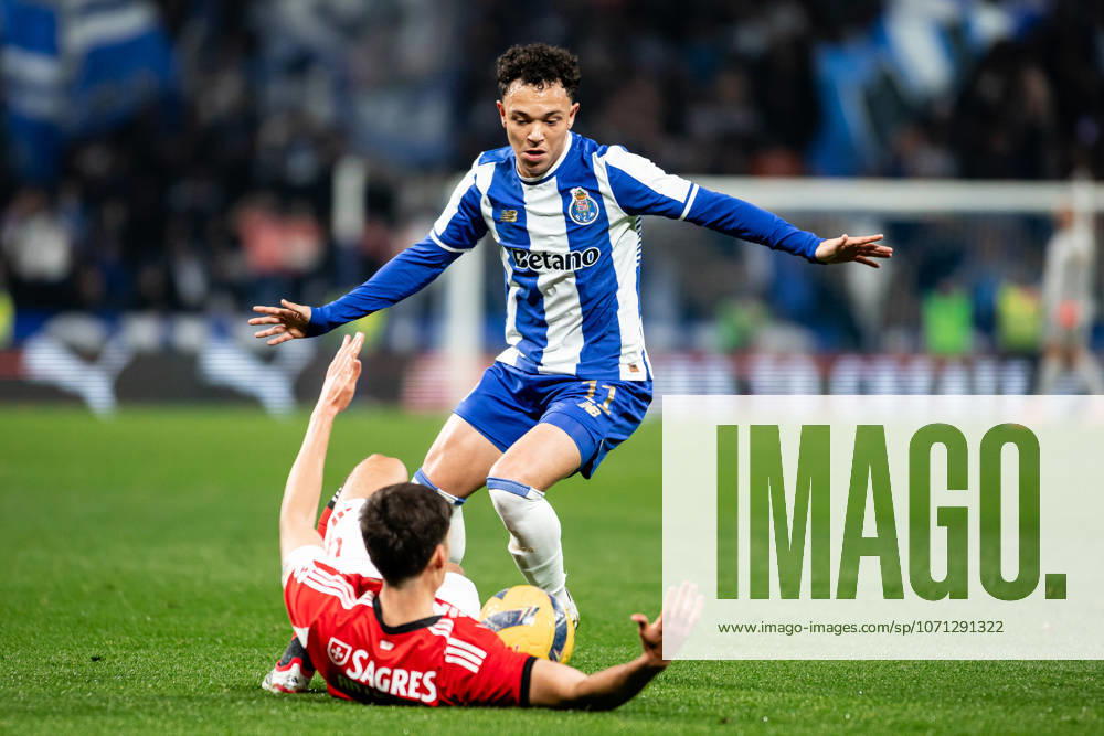 FC Porto v SL Benfica - Taca de Portugal Pepe of FC Porto battles for the ball with Antonio Silva of SL Benfica during the Taca de Portugal match between FC Porto and SL Benfica at Estadio do Dragao in Porto, Portugal, on January 14, 2026. Porto Portugal