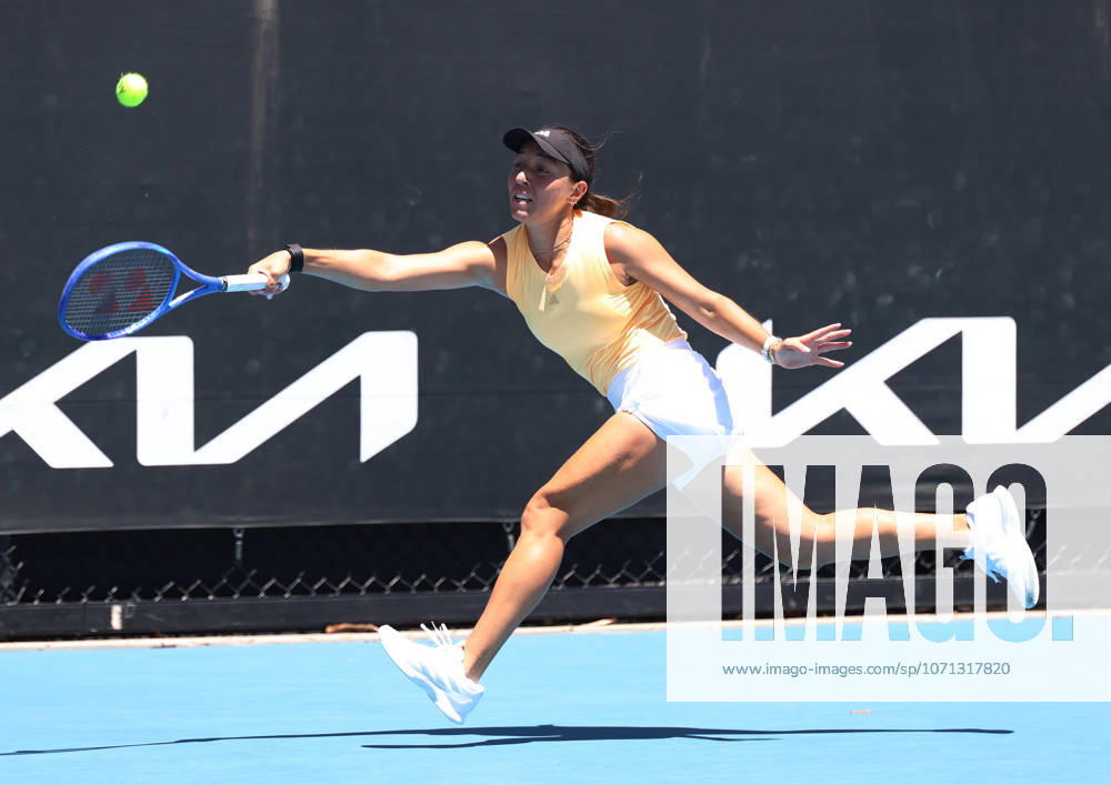 JESSICA PEGULA of USA during the practise session before Australian Open, Melbourne, Australia. Melbourne Australia - ZUMAc278 20260117_zsp_c278_001