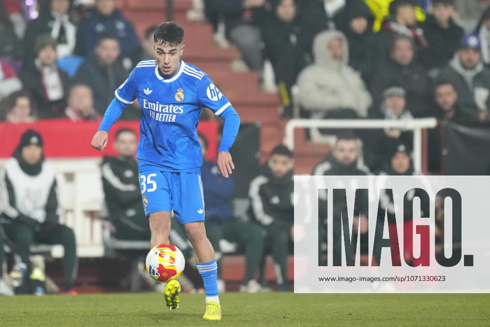 Albacete Balompie v Real Madrid - Copa del Rey David Jimenez right-back of Real Madrid and Spain controls the ball during the Copa del Rey round of 16 match between Albacete Balompie and Real Madrid at Estadio Carlos Belmonte on January 14, 2026 in Albacete, Spain. Albacete Spain