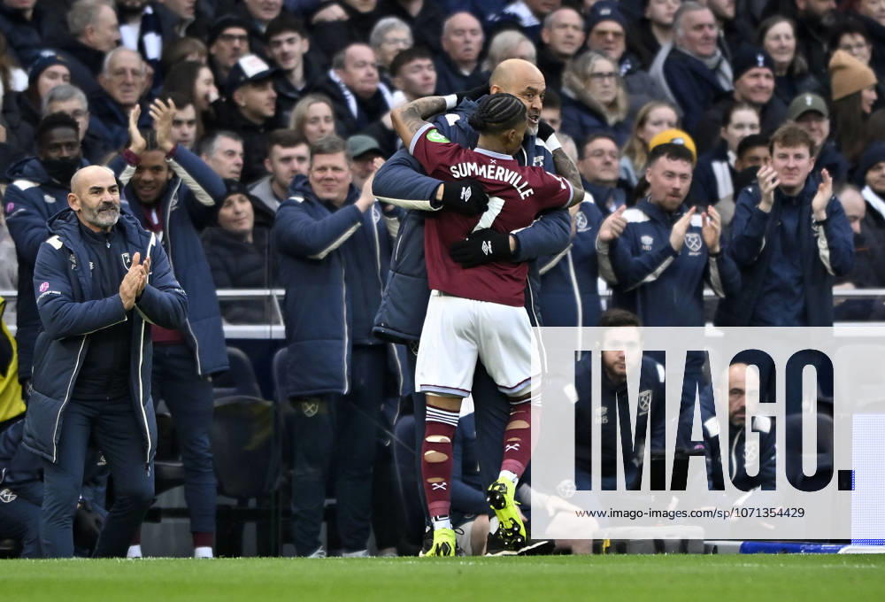 Tottenham Hotspur V West Ham. Premier League. GOAL. Scorer Crysencio Summerville (West Ham) runs to Nuno Espirito Santo (West Ham, Manager) to celebrate the first West Ham goal during the Tottenham Hotspur V West Ham Premier League match at the Tottenham Hotspur Stadium, London. Tottenham Tottenham Hotspur Stadium UK