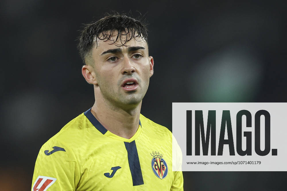 ESP: Real Betis - Villarreal CF. La Liga EA Sports. Date 20 Alberto Moleiro of Villarreal CF during the La Liga EA Sports match between Real Betis and Villarreal CF played at Benito Villamarin Stadium on January 17, 2026 in Sevilla, Spain. kpng