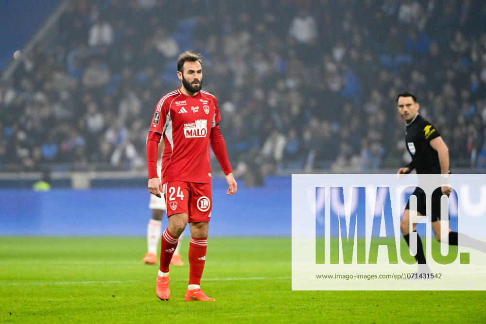 Olympique Lyonnais v Stade Brestois 29 - Ligue 1 McDonald s 2025 2026 24 Lucas TOUSART (sb29) during the Ligue 1 McDonald s match between Lyon and Brest at Groupama Stadium on January 18, 2026 in Lyon, France. Lyon France