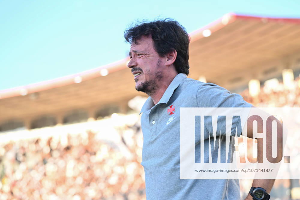 Vasco x Nova Iguacu RIO DE JANEIRO, RJ - 18.01.2026: VASCO X NOVA IGUACU - Vasco vs Nova Iguacu for the 2nd round of the 2026 Carioca Championship, at Sao Januario Stadium, this Sunday (18), in Rio de Janeiro, RJ. Coach Fernando Diniz (Photo: Celso Pupo Fotoarena) x2870175x CelsoxPupo