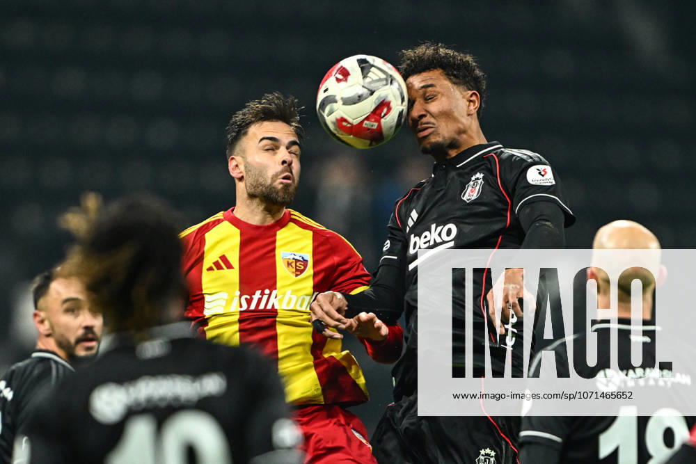 Besiktas v Zecorner Kayserispor - Turkish Super Lig ISTANBUL, TURKIYE - JANUARY 19: Felix Uduokhai (R) of Besiktas in action against Miguel Cardoso (L) of Zecorner Kayserispor during the Turkish Super Lig Week 18 match between Besiktas and Zecorner Kayserispor at Tupras Stadium in Istanbul, Turkiye, on January 19, 2026. Cem Tekkesinoglu Anadolu Istanbul Turkey. Editorial use only. Please get in touch for any other usage.