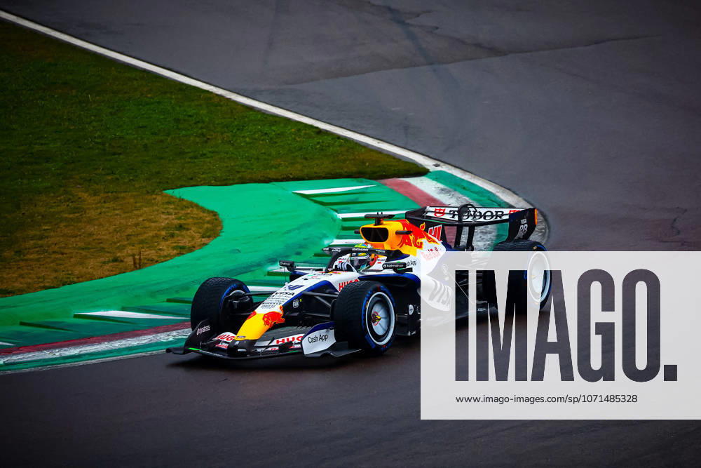 MOTORI - Formula 1 - Shakedown of VCARB Racing Bulls 41 Arvid Lindblad, (GRB), Visa CashApp Racing Bulls, VCARB 03 Red Bull-Ford, during the Shakedown of the new VCARB 03 car for the 2026 Formula 1 World Championship, WM, Weltmeisterschaft Imola Enzo e Dino Ferrari, 20 January 2026 Imola Italy